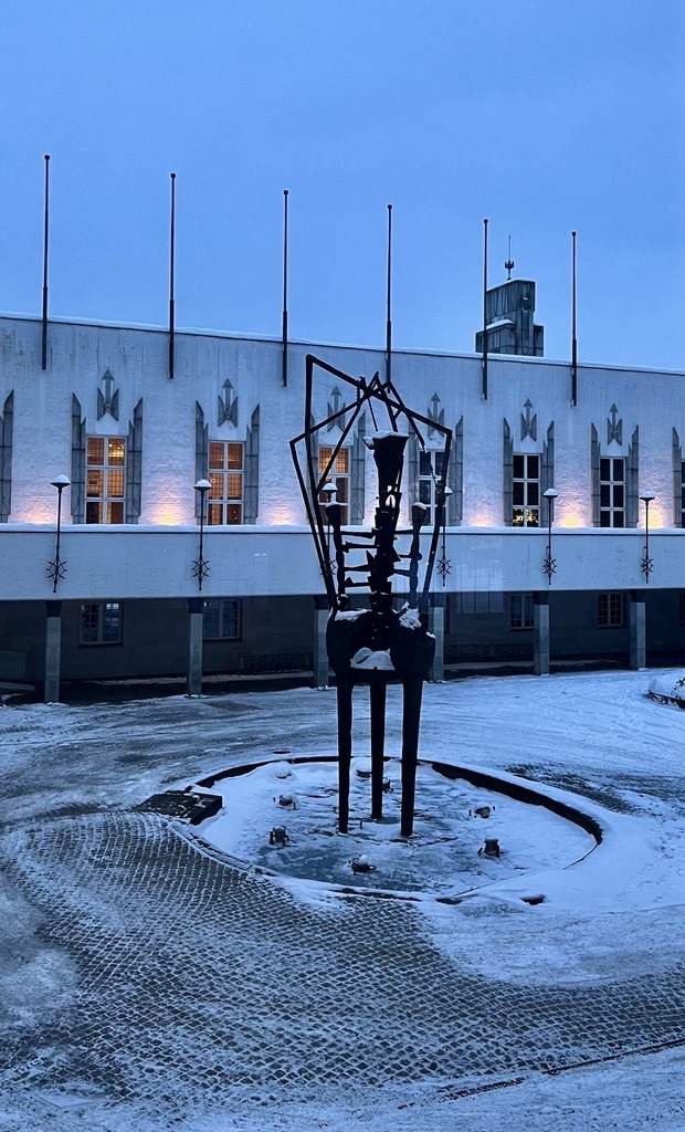 De fire elementene skoluptur