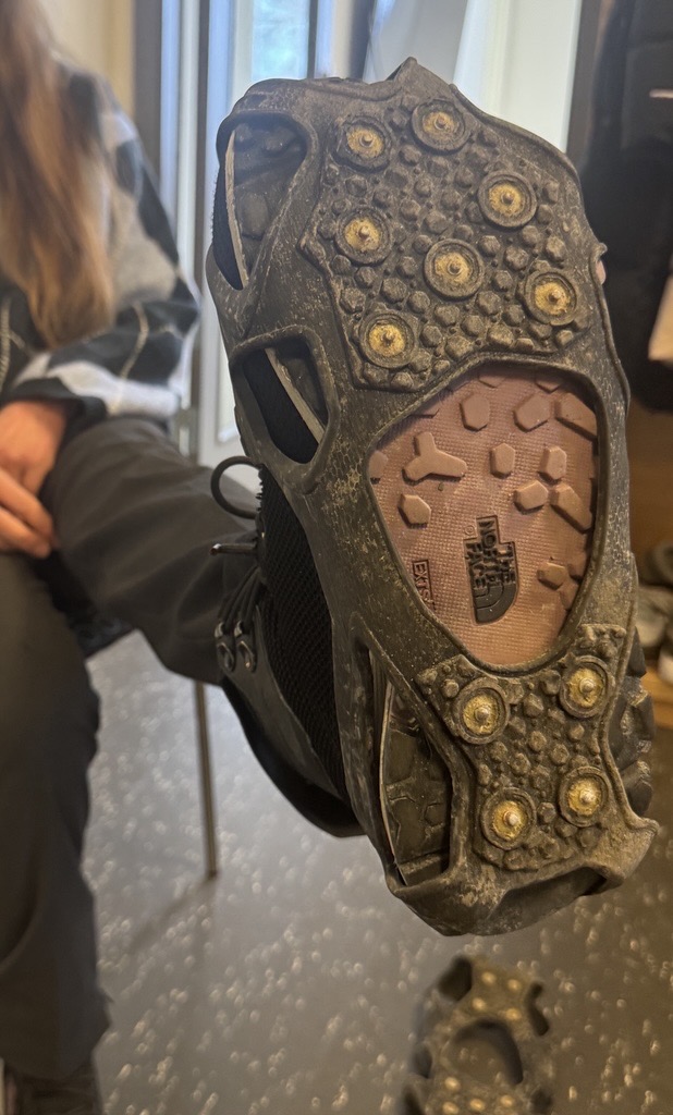 Brodder kan være gode å ha på.