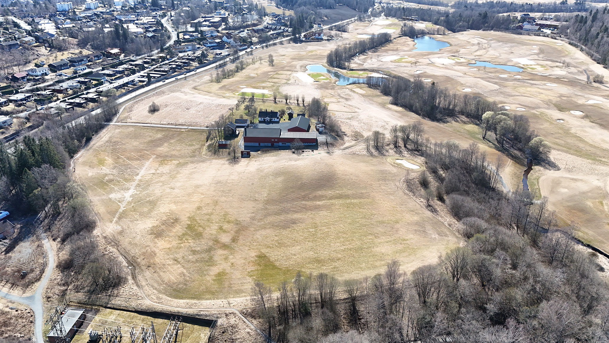 På denne skogkledde kollen ved Grorudhagen var det en gang variert og vakker natur.