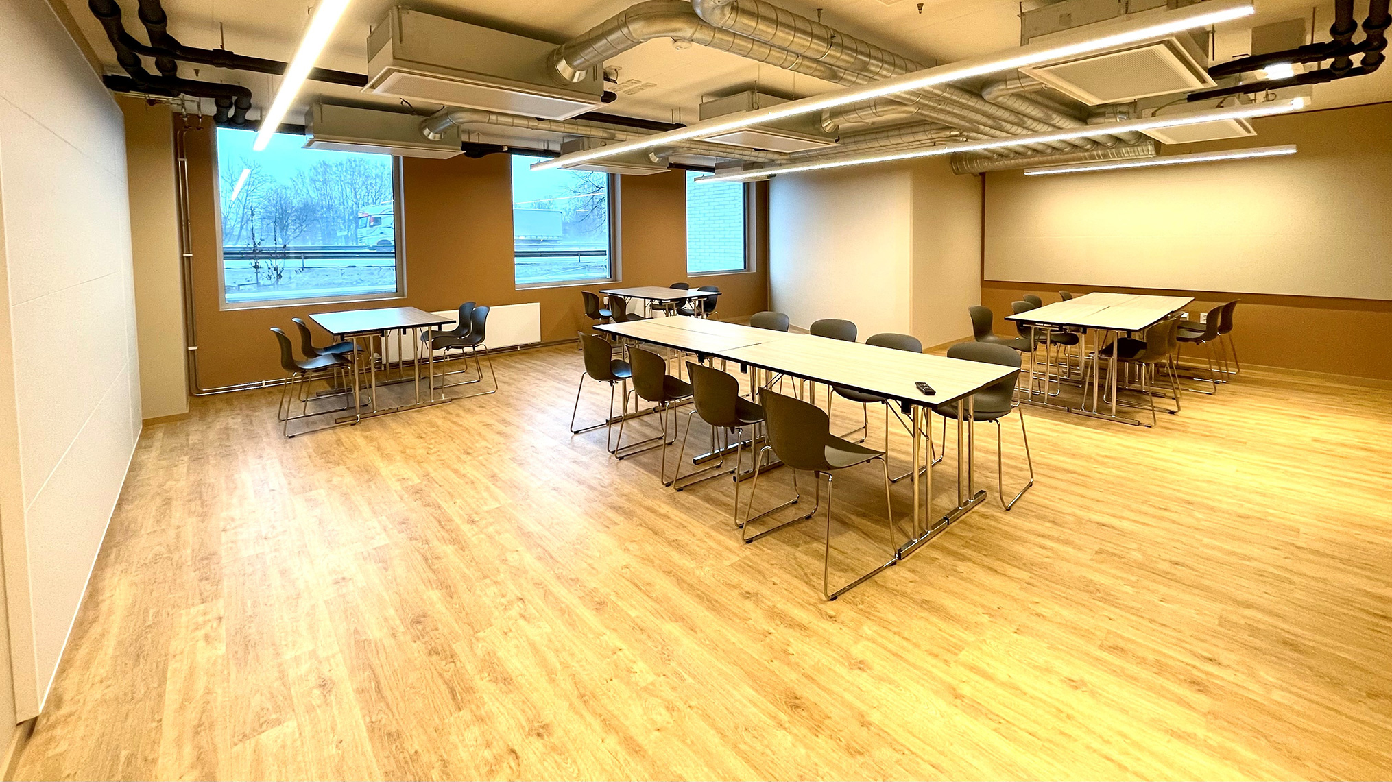 Møterom U1C16 - Bilde b