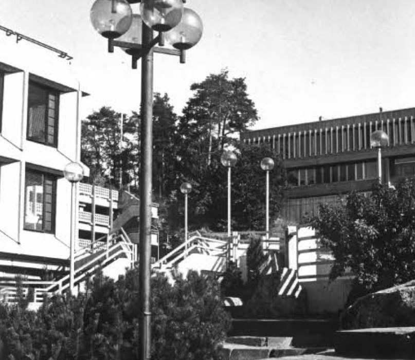 Tinghuset-og-Sandvikas-70