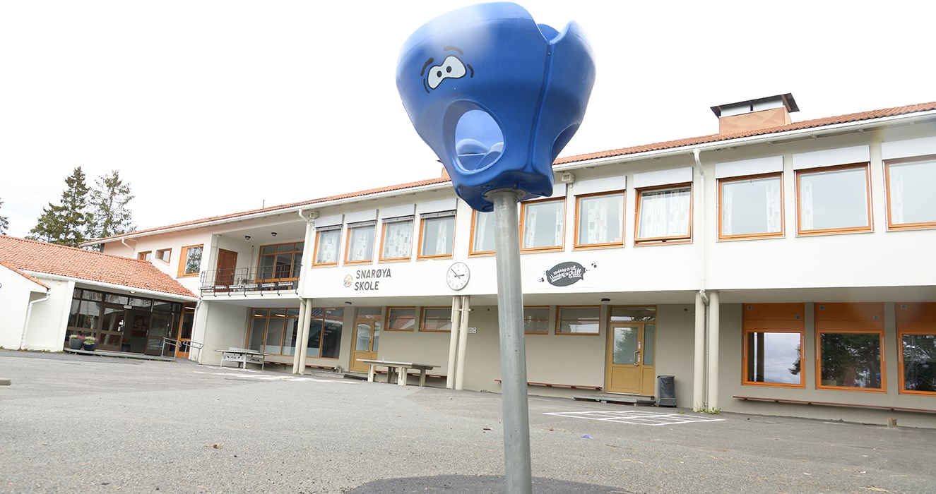Snarøya Skole - bilde fra skolegården