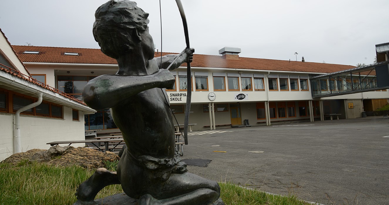 Snarøya skole bilde fra skolegården