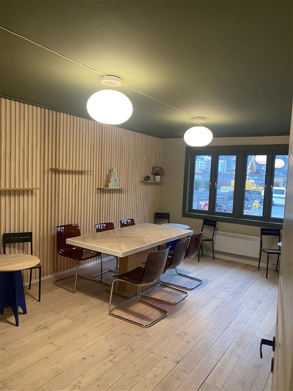 Oppholdsrom på kafeen 