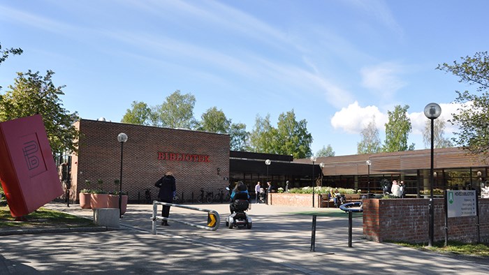 Bekkestua bibliotek