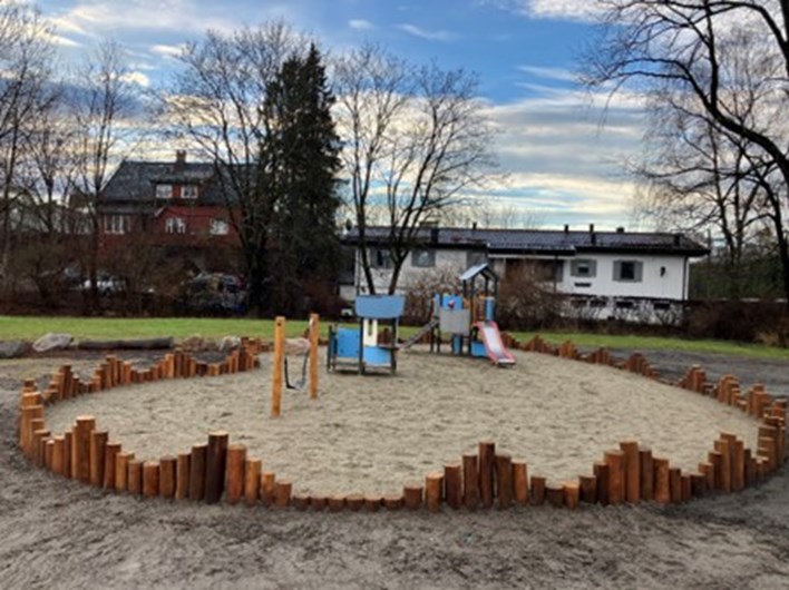Stabekkparken lekeplass 03.jpg